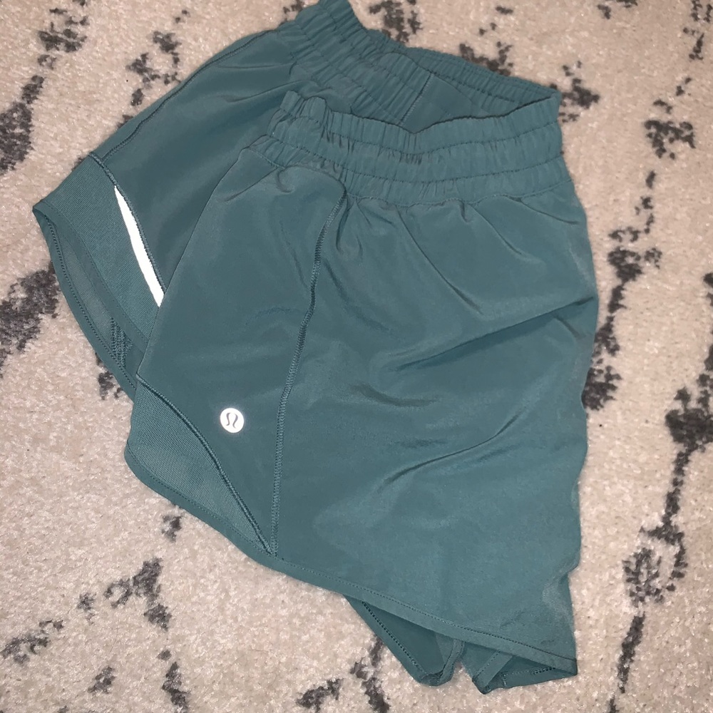 Lululemon Hottie Hot shorts